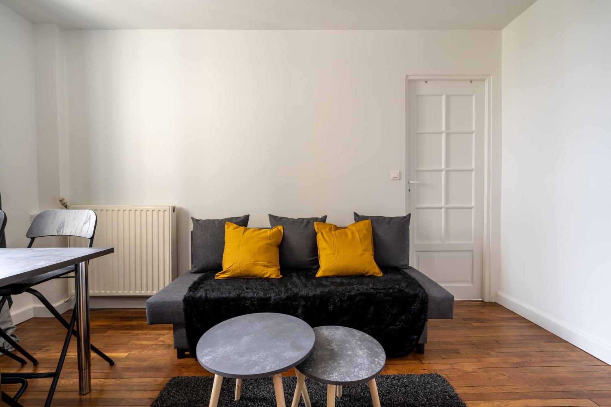 Апартаменты Charmant 2 Pieces Pour 4 Personnes A Курбевуа Экстерьер фото