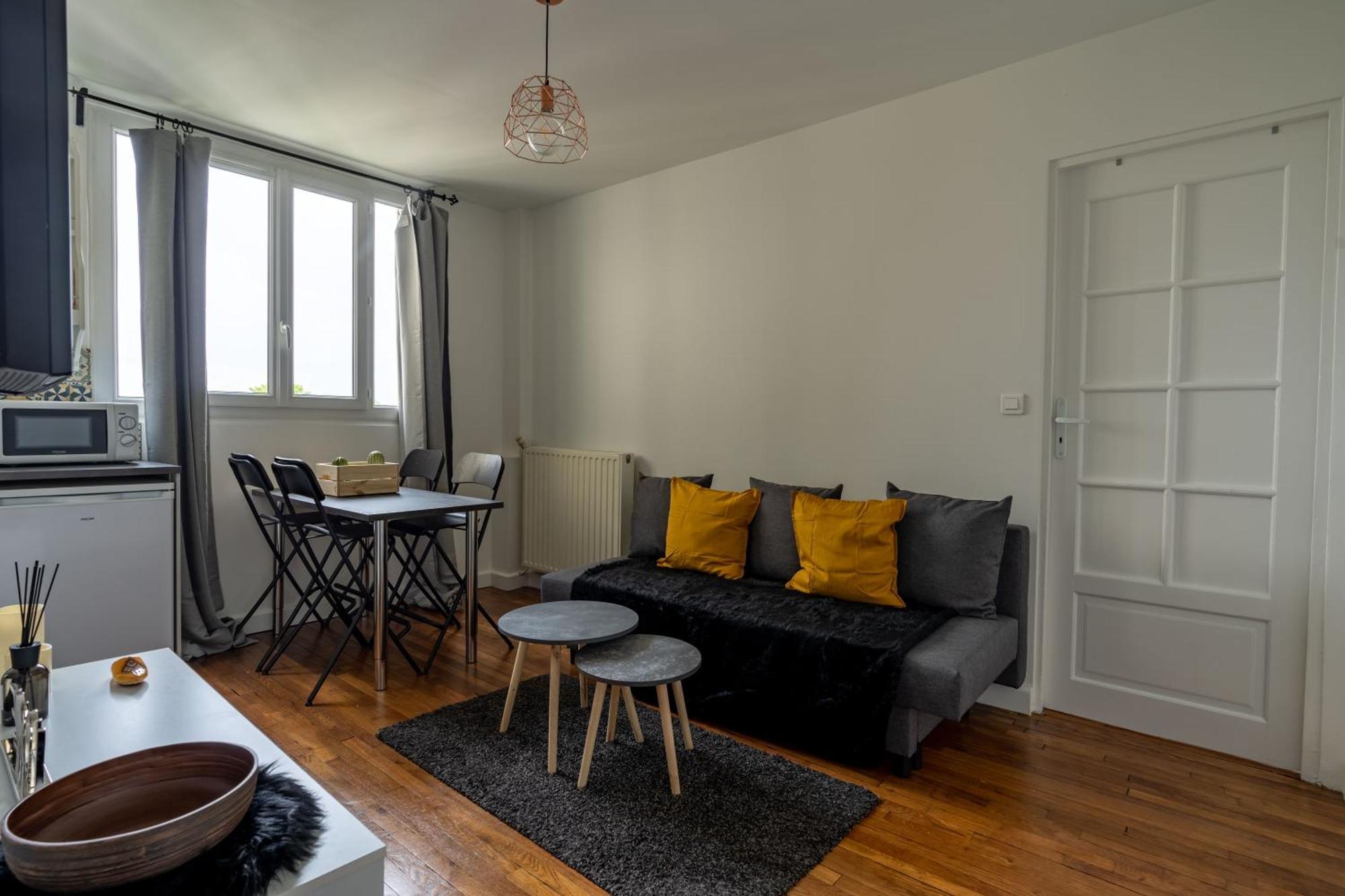 Апартаменты Charmant 2 Pieces Pour 4 Personnes A Курбевуа Экстерьер фото